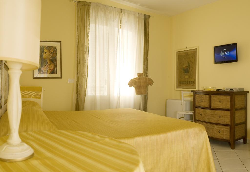 Villa Amelia Rooms 마리아나디피에트라산타 외부 사진