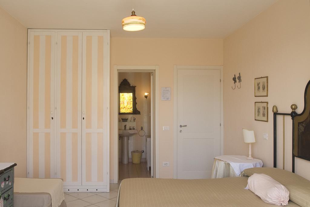 Villa Amelia Rooms 마리아나디피에트라산타 외부 사진